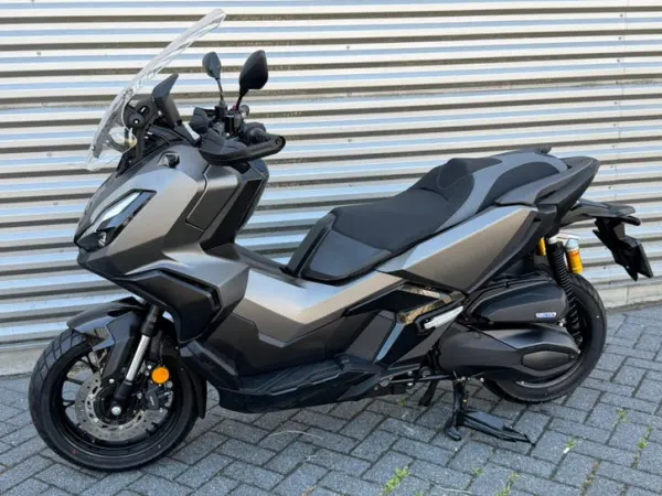 Year unknown Honda ADV 350 - €6,400 (1/1)