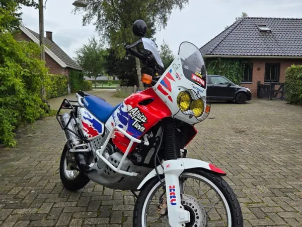 1994 Honda Africa Twin 750 RD07 uit 1994 - € 3.950 · Bieden (1/1)