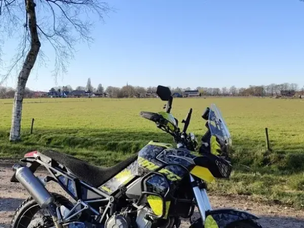 2022 Aprilia Tuareg - €9,900 (1/1)