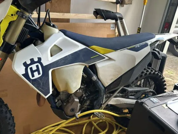 Bouwjaar onbekend Husqvarna fe250 280 2021 Solva Vering Reklusecoreexp - € 6.950 · Bieden (1/1)