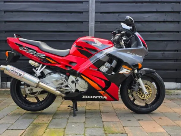 1995 Honda CBR 600 F - € 2.500 · Bieden (1/1)