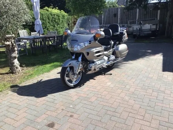 2002 Boom Motor - €6,900 · Bidding (1/1)