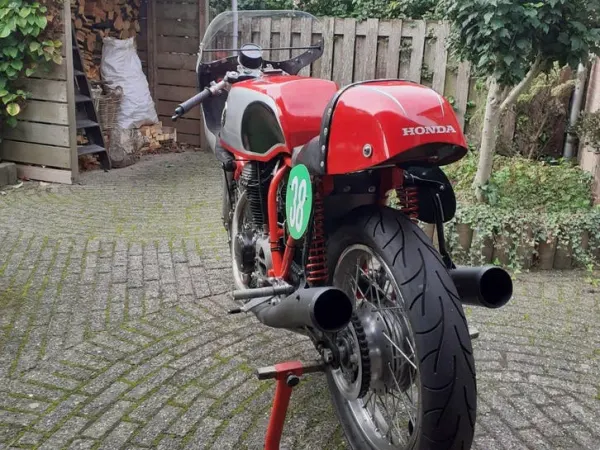 Year unknown Honda CB 250 - €2,650 · Bidding (1/1)