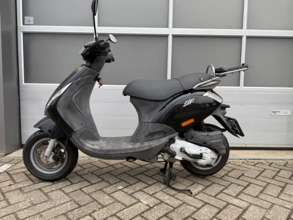 Year unknown Piaggio Zip 100 - €1,275 (1/1)