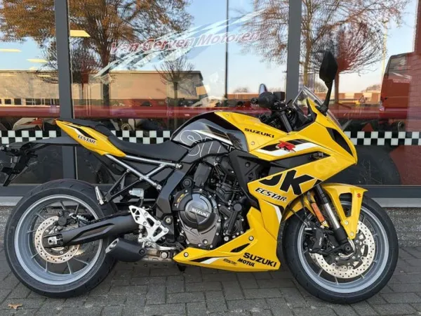 2025 Suzuki GSX-8R - €10,999 (1/1)
