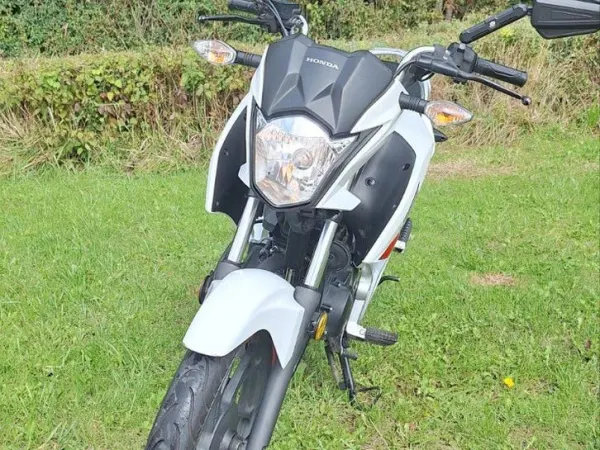 2017 Honda CB125F-Ideaal Voor A1 Rijbewijs - € 1.500 · Bieden (1/1)