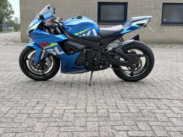 2015 Suzuki GSX-R 750 - € 6.000 · Bieden (1/1)