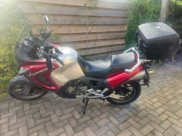 2000 Honda Varadero - € 1.850 · Bieden (1/1)
