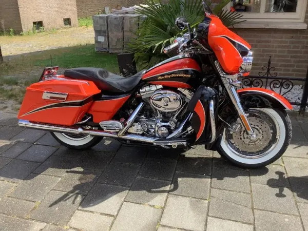 2004 Harley-Davidson Electra Glide - € 14.950 (1/1)