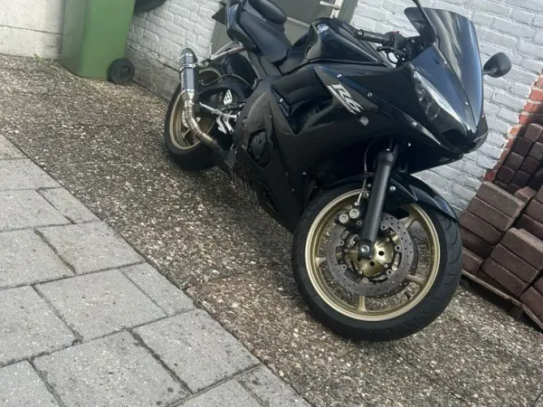 Year unknown Yamaha YZF R6 - €3,900 · Bidding (1/1)