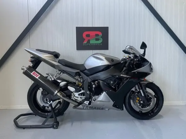 2002 Yamaha YZF 1000 - €7,900 (1/1)