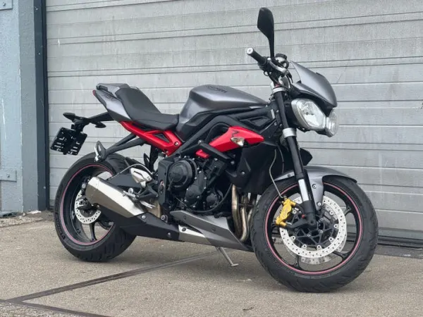 2016 Triumph Street Triple R - €6,495 (1/1)