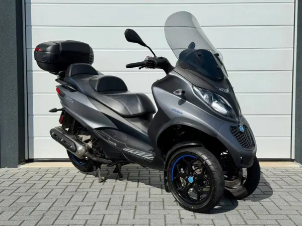2017 Piaggio MP3 LT - € 5.250 · Bieden (1/1)