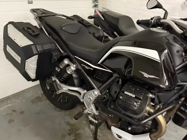 2022 Moto Guzzi V 85 TT - €12,750 (1/1)