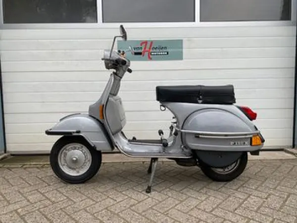 1981 Vespa Sprint P150X (bj 1981) - € 2.750 · Bieden (1/1)