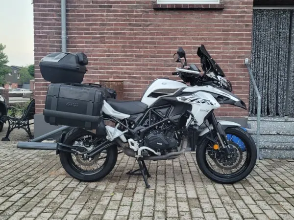 Bouwjaar onbekend Benelli TRK 502 - € 5.500 · Bieden (1/1)