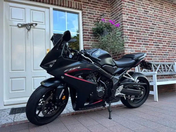 2024 Honda CB 650 - €10,950 · Bidding (1/1)