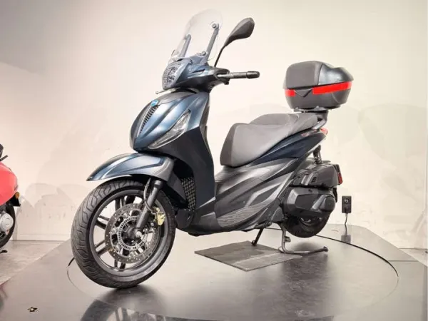 2022 Piaggio Beverly 400 - €5,399 (1/1)