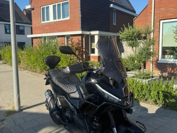 2025 Honda X-ADV - € 16.500 · Bieden (1/1)