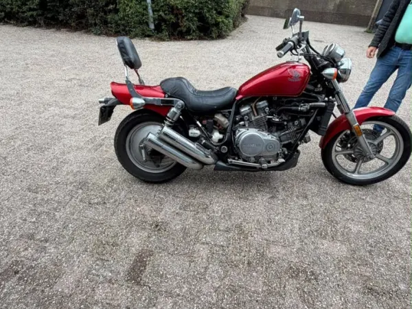 Bouwjaar onbekend Honda VF 700 - Bieden (1/1)