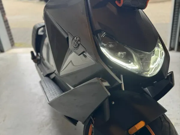 Bouwjaar onbekend BMW CE 04 - € 12.450 (1/1)