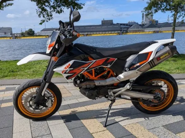 2016 KTM 690 SMC R - €7,500 · Bidding (1/1)
