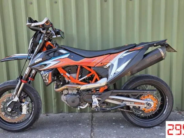 2019 KTM 690 SMC R 2019 25dkm - €8,299 (1/1)