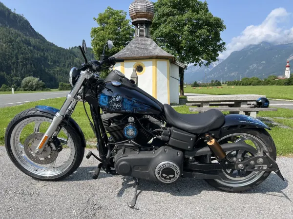 2011 Harley-Davidson Dyna Street Bob - € 25.950 (1/1)
