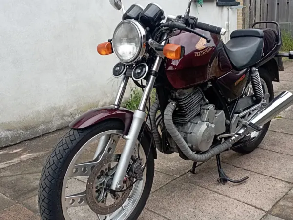 1986 Honda XBR500 - €2,250 (1/1)