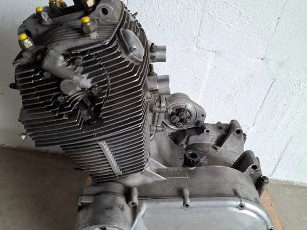 Bouwjaar onbekend Laverda 750 - € 1.750 · Bieden (1/1)