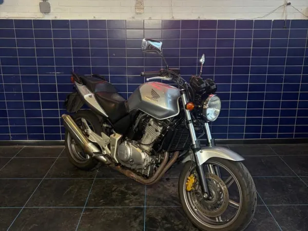 2006 Honda CBF 500 - €1,750 · Bidding (1/1)