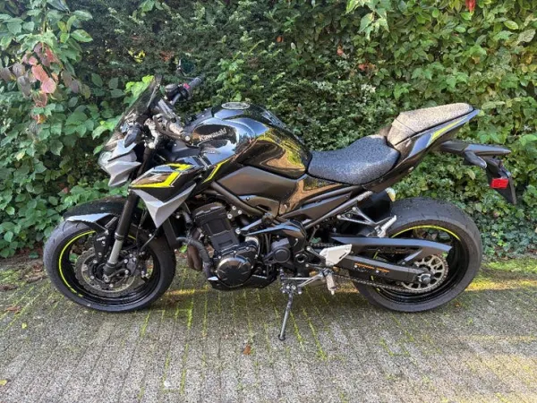2024 Kawasaki Z 900 - € 8.950 · Bieden (1/1)