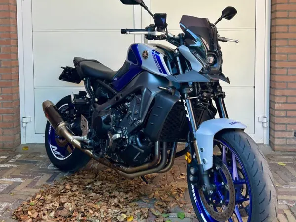 2022 Yamaha MT 09 - € 9.250 · Bieden (1/1)