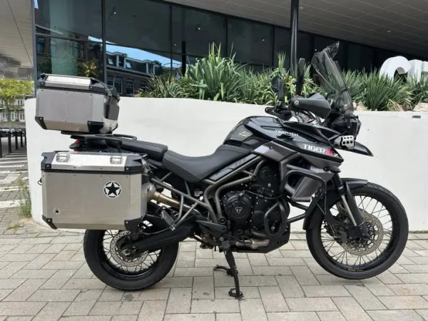 2015 Triumph Tiger 800 XCX | 2015 | Kofferset | Bomvol Opties - € 7.200 · Bieden (1/1)