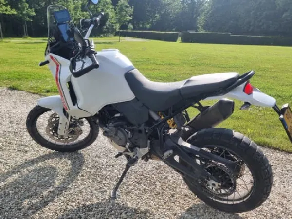 Year unknown Ducati Desertx Rally - €15,000 · Bidding (1/1)
