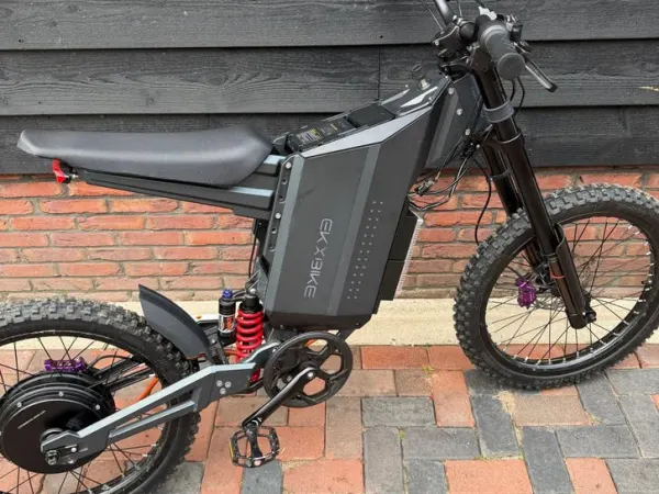 Bouwjaar onbekend GTS met FarDriver 72450 Surron Talaria Eride Pro - € 2.450 · Bieden (1/1)