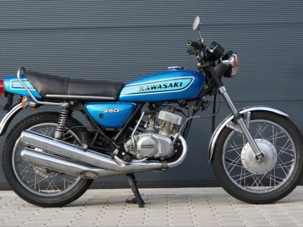 1974 Kawasaki S1 Mach I-1974-NL-10446 km - €6,750 (1/1)