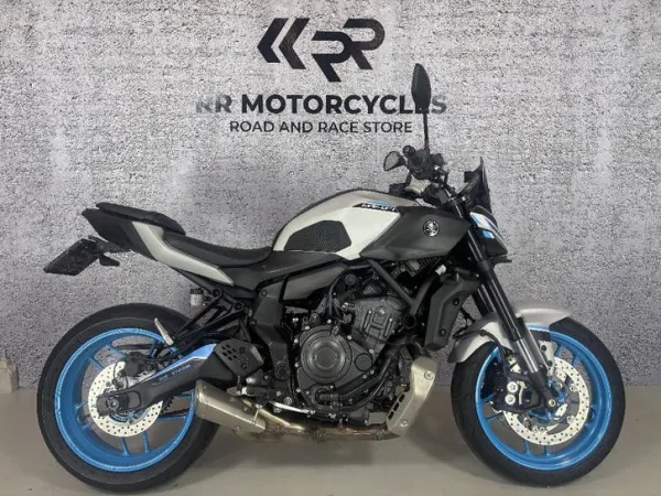 2025 Yamaha MT-07 - € 8.199 · Bieden (1/1)