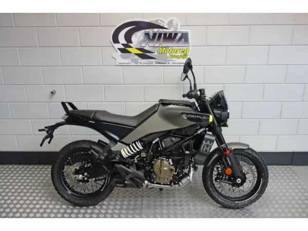 2025 Husqvarna Svartpilen 125 - € 6.250 (1/1)