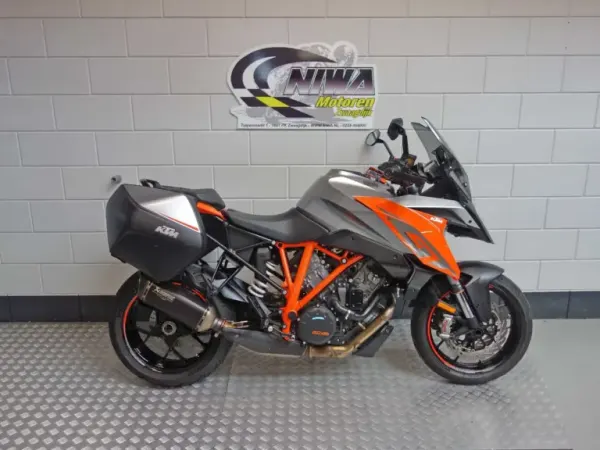 2017 KTM 1290 Super Duke GT - €10,750 (1/1)
