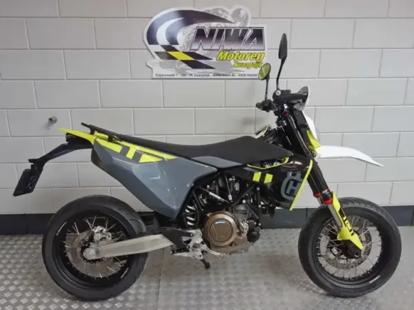 2023 Husqvarna 701 Supermoto - €10,950 (1/1)