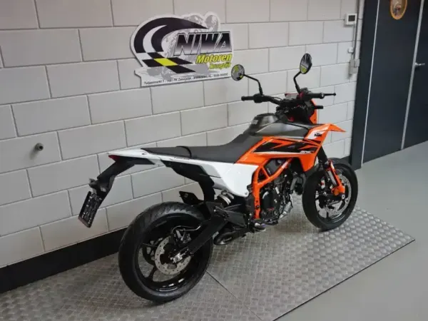 2025 KTM 125 SMC R - €6,590 (1/1)