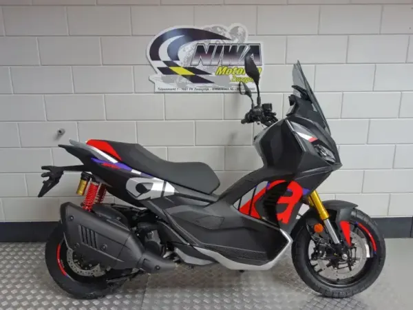 2026 Aprilia SR GT 400 - € 7.900 (1/1)