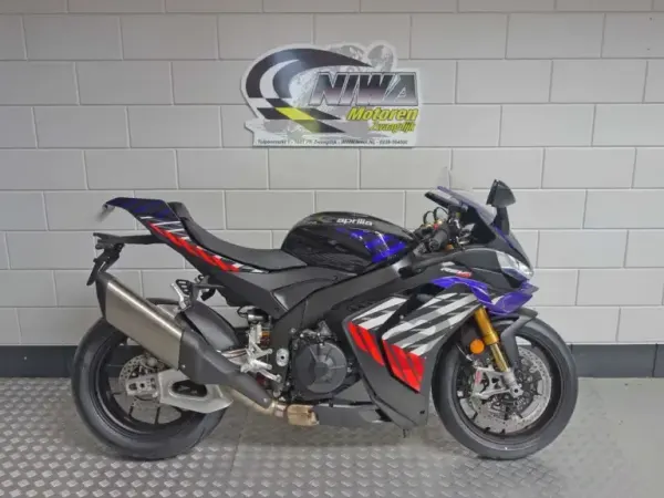 2026 Aprilia RSV 4 1100 Factory - €29,549 (1/1)