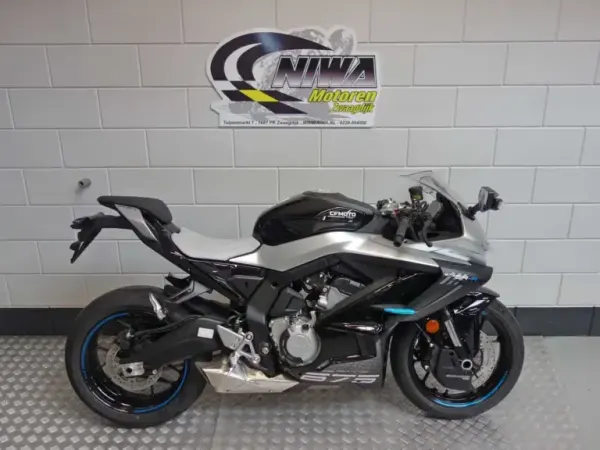 2026 Cfmoto 675 SR-R - € 8.999 (1/1)