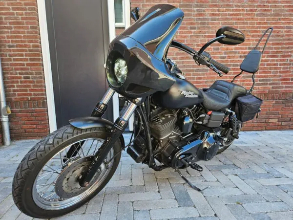2007 Harley-Davidson Dyna Super Glide - €8,499 · Bidding (1/1)