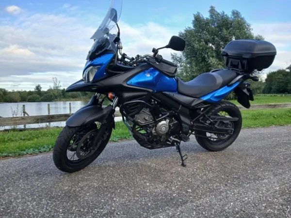 Bouwjaar onbekend Suzuki V-Strom 650 – 2015 – 59.000 km met Garanti - € 5.750 · Bieden (1/1)