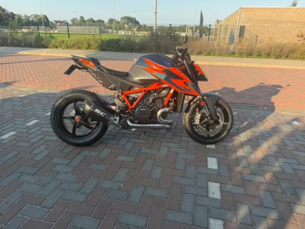 Year unknown KTM 1290 Super Duke R - €13,750 · Bidding (1/1)