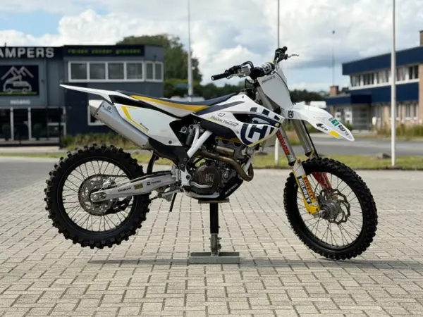 2016 Husqvarna FC 250 - €3,300 · Bidding (1/1)