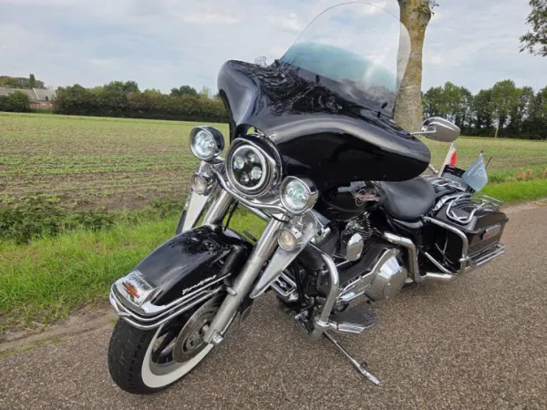 Year unknown Harley-Davidson Road King - €11,750 · Bidding (1/1)